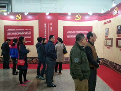 参观伟大的民族复兴2.jpg